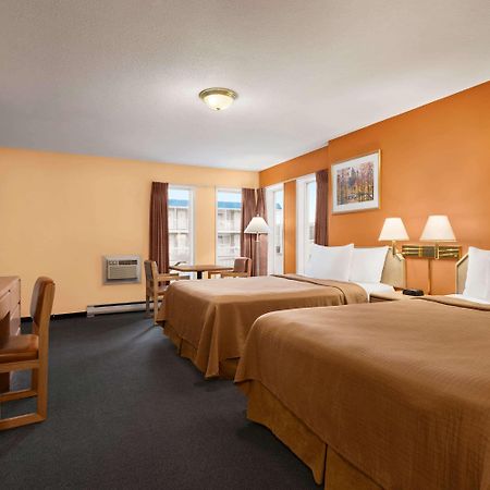 Travelodge By Wyndham Quesnel Bc Extérieur photo